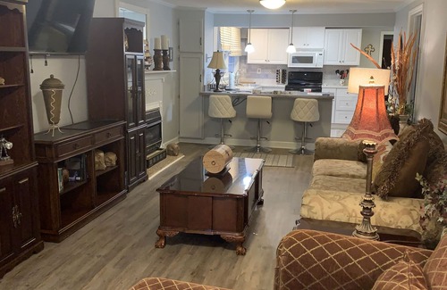 Huntsville House | Easy Downtown