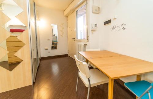Morivione Apartment | Easy Room Italy Prada