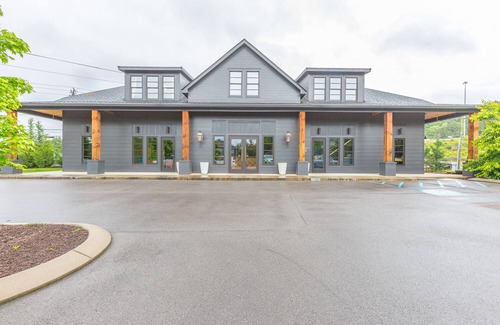 Northside Apartment | Easy walk to shops and restaurants. Plenty of free parking