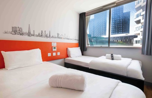 Fairfield Hotel | easyHotel London Croydon