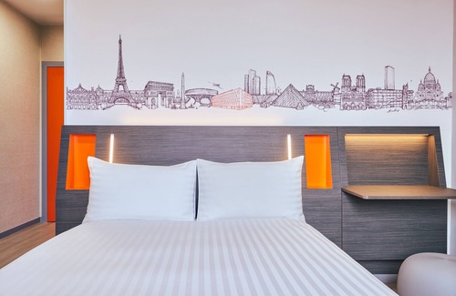 Tremblay-en-France Hotel | easyHotel Paris Charles de Gaulle
