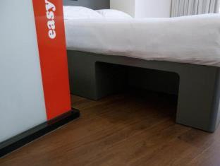 Centrum Hotel | easyHotel Rotterdam City Centre