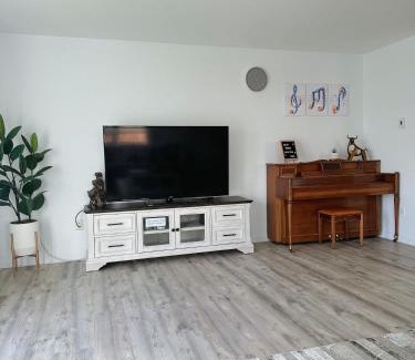Fairbanks House | Easystay