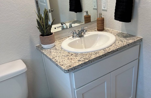San Antonio Apartment | Eat-Play-Rest at Red Bird Ranch -The Hummingbird