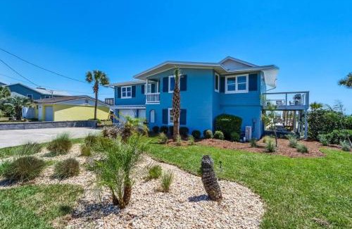 Fernandina Beach House | Ebb Tide Cottage - Beachfront - Huge Oceanfront Deck - Hot Tub