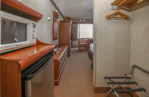 Seaside Hotel | Ebb Tide Oceanfront Inn