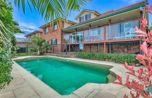 Caves Beach House | Ebbtide at Caves- Private pool - minutes to beach