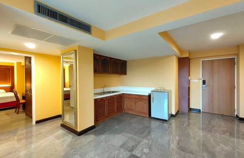 Talat Bang Khen Hotel | Ebina House