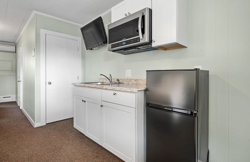 Old Orchard Beach Hotel | Echo Motel & Oceanfront Cottages