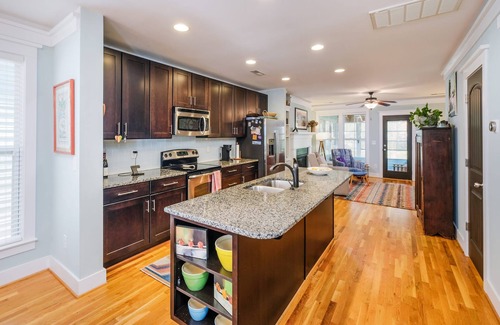 Davidson House | Eclectic 3BR Steps to Main Street With a Patio