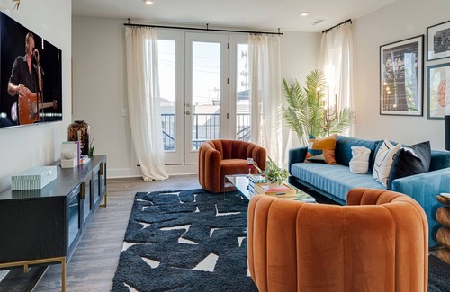 Whitebridge House | Eclectic Charm - 2 Rooftop Decks - The Nations