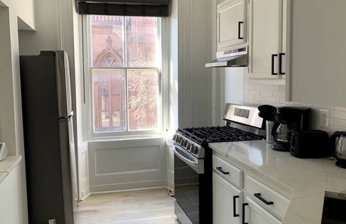Mount Vernon Apartment | Eclectic Escape near The Lyric | Mount Vernon