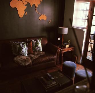 Simon's Town Apartment | Eclectic Heritage Paradise Simon's Town