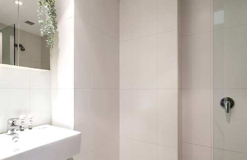 Chippendale Apartment | Eclectic, Perfectly Positioned Apartment
