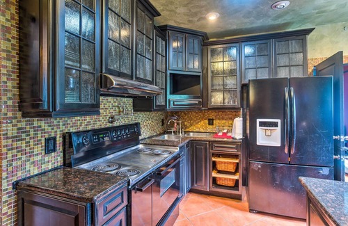 Five Points House | Eclectic Pet-Friendly Jacksonville Home - 2 Mi DT!