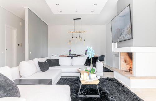Khalandrion Apartment | Eclipse Marousi Ring