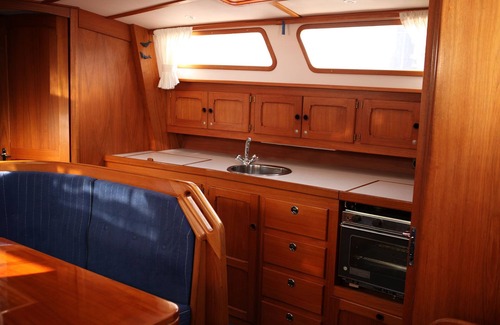 Greifswald Boat Rental | Eclipse of the sun. Living on the yacht in the city center