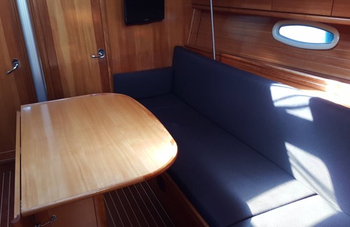 Greifswald Boat Rental | Eclipse of the sun. Living on the yacht in the city center