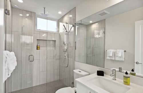 Crown Hill Apartment | Eco built Crown Hill Townhouse