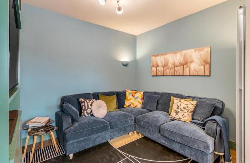 Norwich House | Eco Friendly Luxury Townhouse with Parking