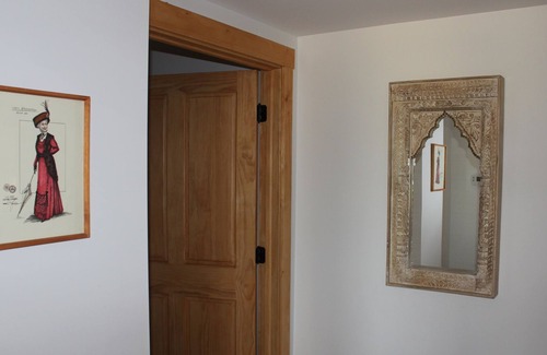 Dodgeville Cottage | Eco-Friendly/Sustainable White Oak Savanna Events Farm and Sanctuary