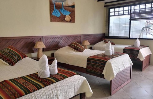 Puerto Baquerizo Moreno Hotel | Eco Hotel Arena Blanca