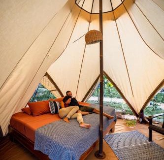 Dominical Other | Eco Luxe Glamping Tent - King Bed at Holos