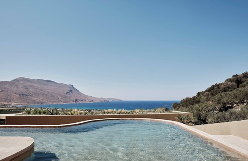 Kissamos Villa | Eco Sanctuary: 3-Bed Villa, Garden Terrace, Infinity Pool, AegeanSea View