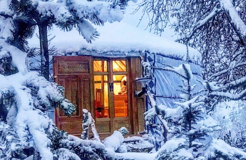 Saint-Antheme RV Rental | Eco Yourte Les Airelles