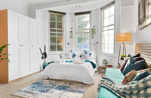Nottingham Apartment | EcoCrest-Superior 2 Bedroom - Free Parking - Sleeps 5 guests