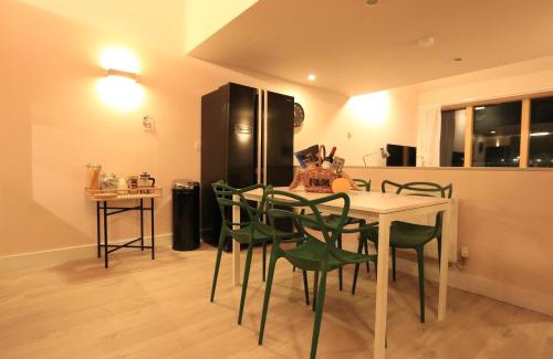 Coventry Apartment | Ecohome on the canal in a historic site near city