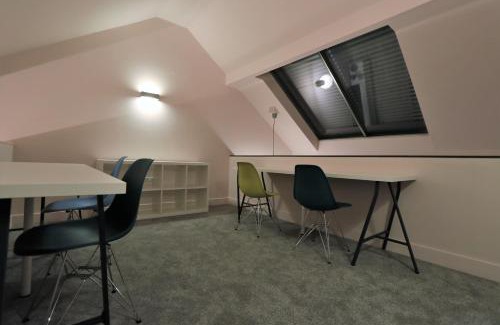 Coventry Apartment | Ecohome on the canal in a historic site near city