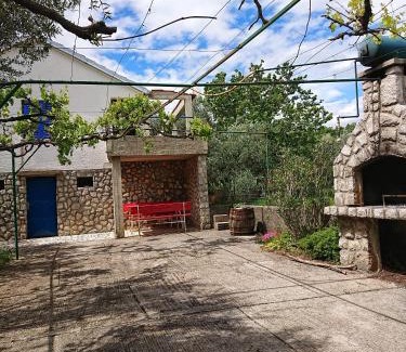 Dobrinj Cabin | Ecohouse Oliveglia