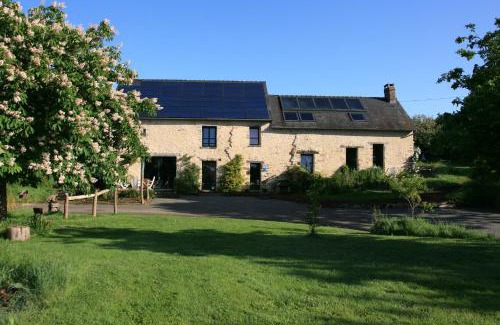 Saint-M'Herve Cabin | Ecolodge La Belle Verte