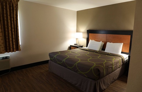 Columbus Hotel | Econo Inn