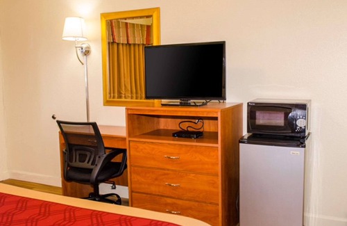 Canyon Acres Hotel | Econo Lodge Albuquerque East