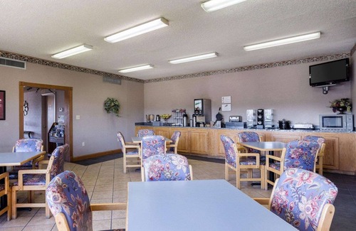 Grenada Hotel | Econo Lodge Grenada