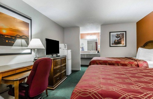 Enterprise Hotel | Econo Lodge Inn & Suites Enterprise