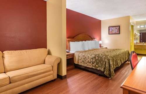 Kissimmee Hotel | Econo Lodge Inn & Suites Maingate Central