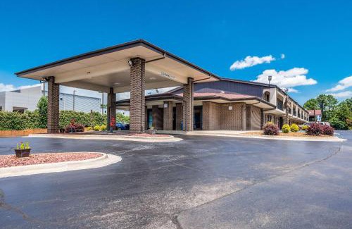 Huntsville Hotel | Econo Lodge Inn & Suites University