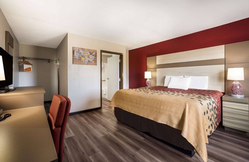 Canandaigua Hotel | Econo Lodge Inn & Suites Canandaigua
