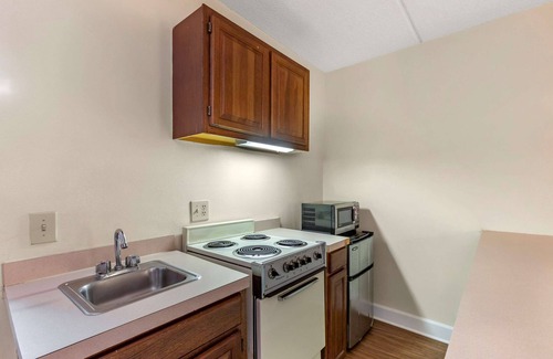 Lugoff Hotel | Econo Lodge Inn & Suites