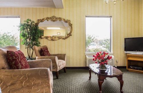 Lugoff Hotel | Econo Lodge Inn & Suites