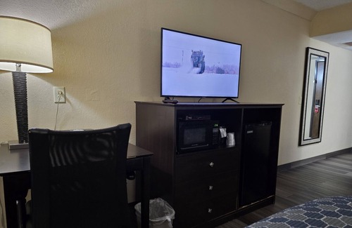 Mason City Hotel | Econo Lodge Inn & Suites