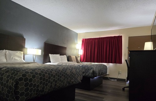 Mason City Hotel | Econo Lodge Inn & Suites
