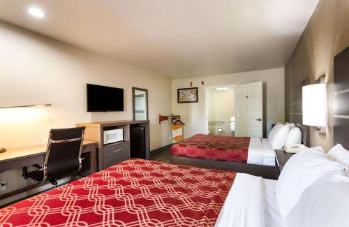Murfreesboro Hotel | Econo Lodge Inn & Suites Murfreesboro Shopping District