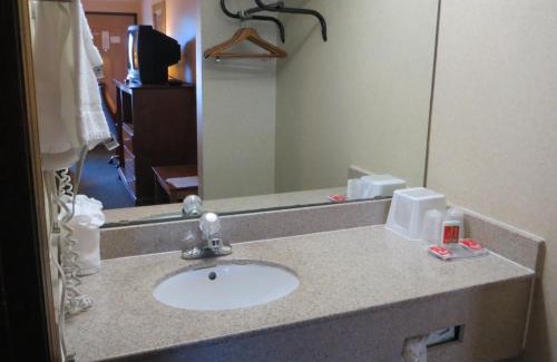 Knoxville Cabin | Econo Lodge Knoxville North