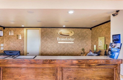 McAlester Hotel | Econo Lodge McAlester