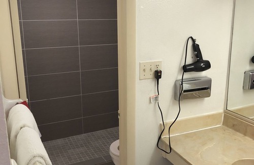 Fort Myers Hotel | Econo Lodge North