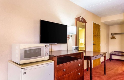 Rocky Top Hotel | Econo Lodge Rocky Top